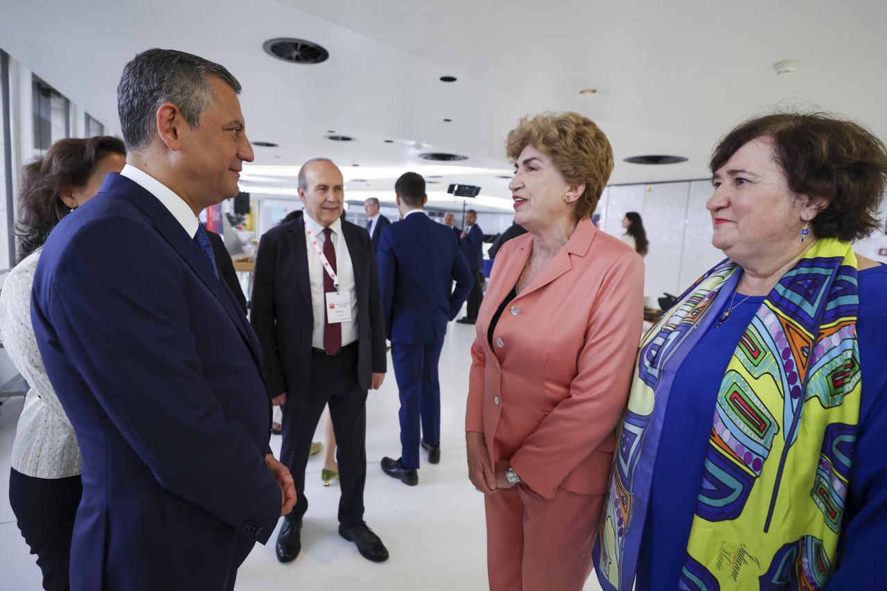 Özgür Özel şimdi de Brüksel'de Türkiye'yi şikayet etti