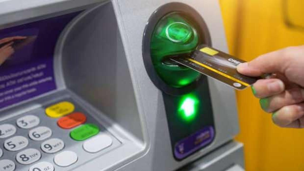 ATM’ye kartı yerleştirmeden önce o tuşa basın! 1 saniyede güvence altına alın