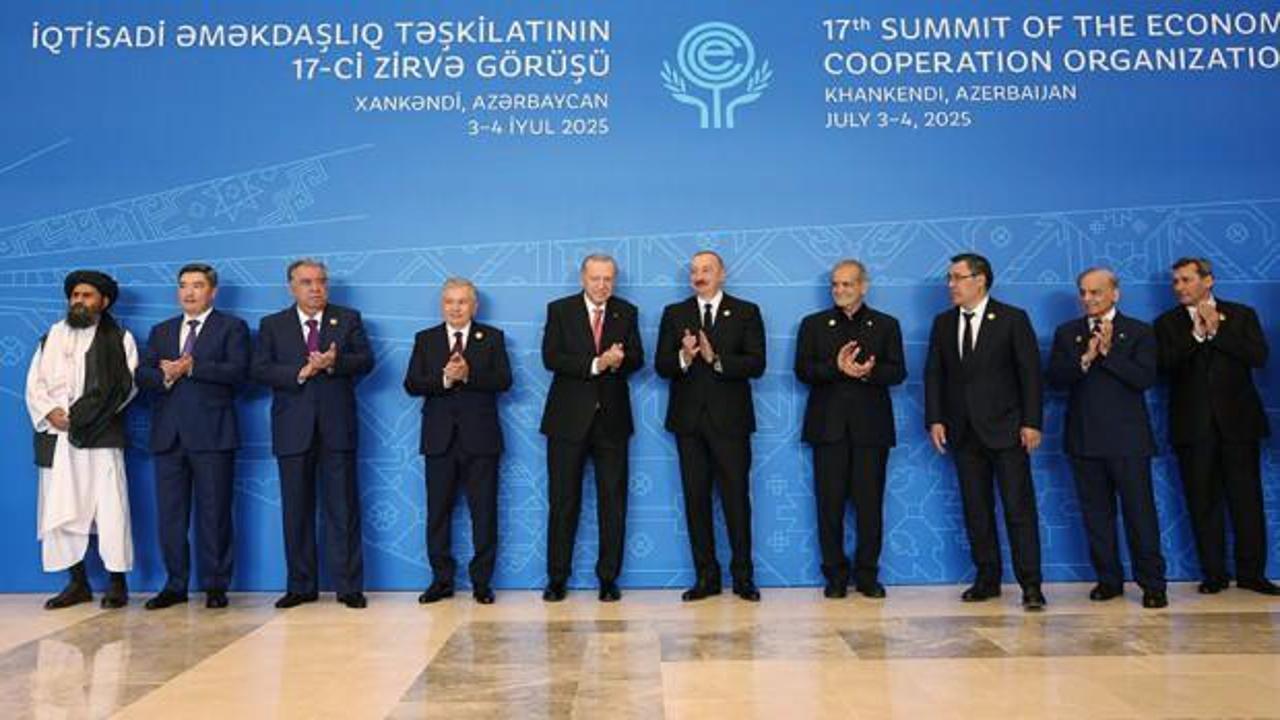 Ekonomik İşbirliği Teşkilatı 17. Zirvesi Azerbaycan’da başladı