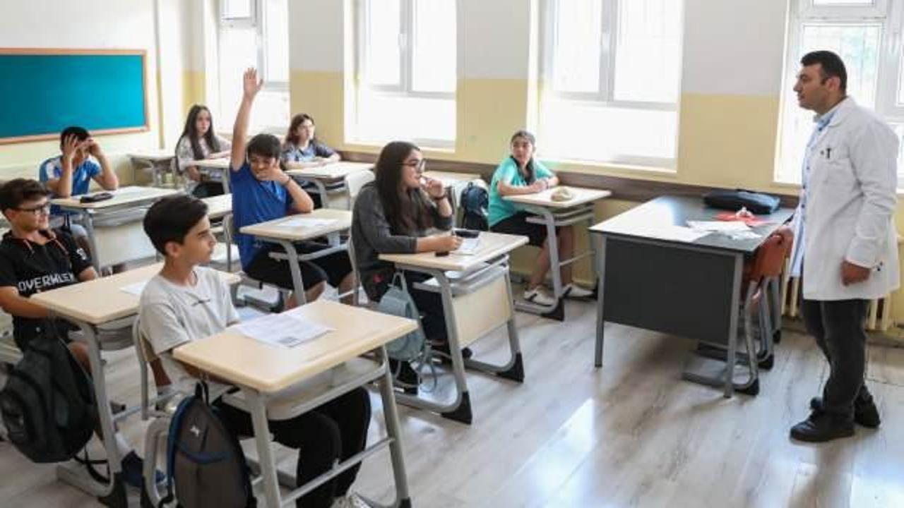 Yaz okulları ve yaz dönemi kursları başlıyor