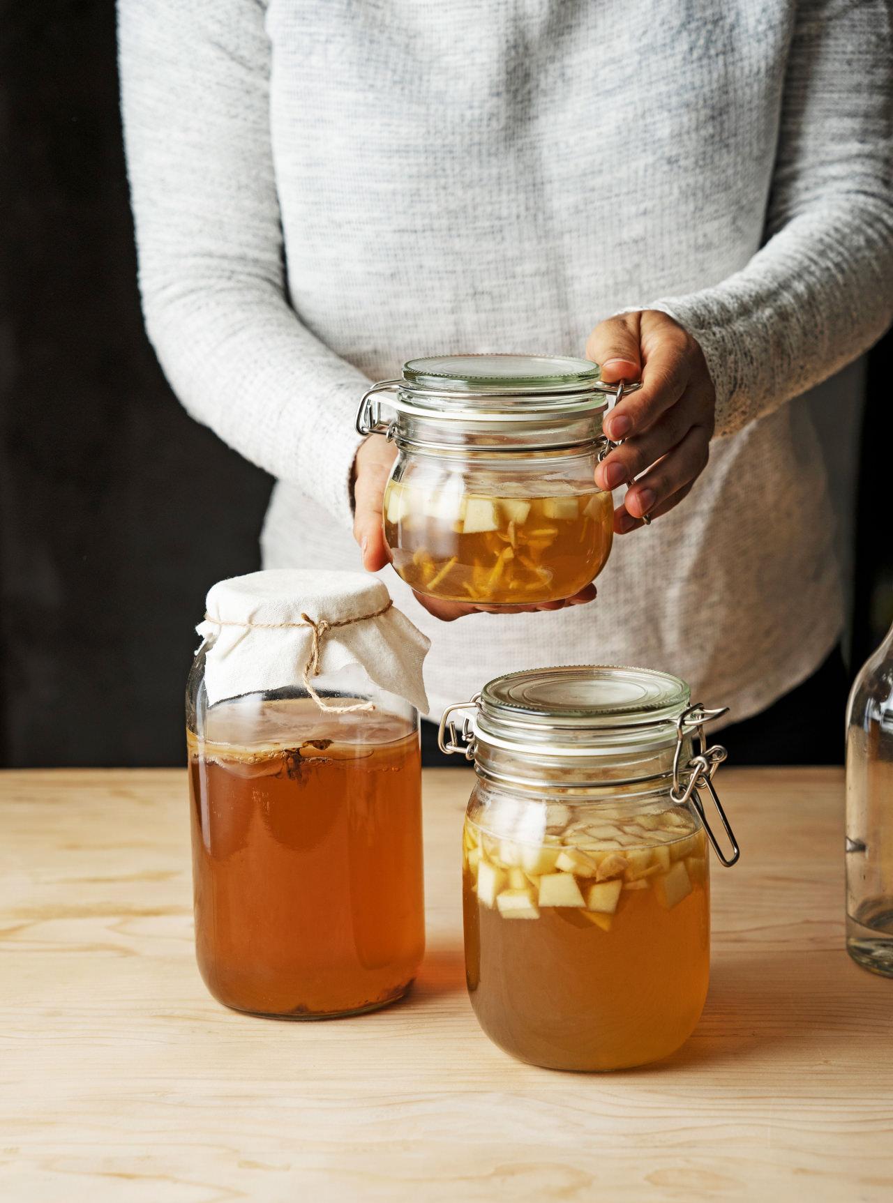 Evde Probiyotik Mucizesi: Kombucha Yapım Rehberi
