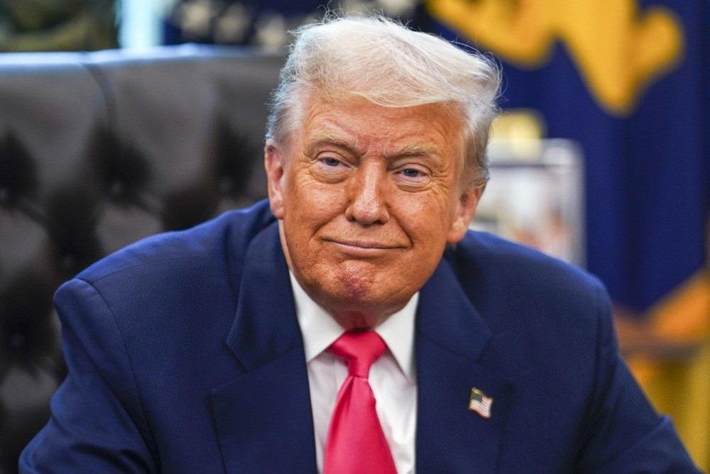 Trump'tan, Putin'e en yakın ülke liderine sürpriz çağrı