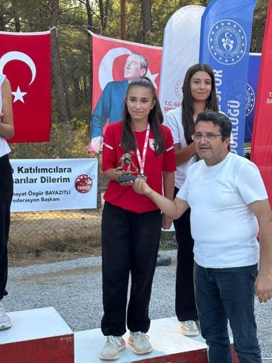 Samsunsporlu Yağmur Tosun, Türkiye rekoru kırdı