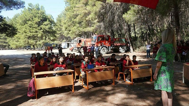 İlk ders zili ormanda çaldı
