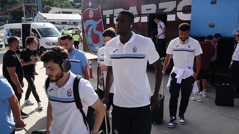Trabzonspor, Fenerbahçe maçının hazırlıklarını tamamlayarak İstanbul’a gitti