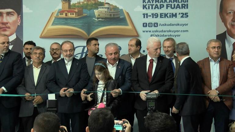 İstanbul Valisi Davut Gül, Üsküdar Kaymakamlığı Kitap Fuarı'nın açılışına katıldı