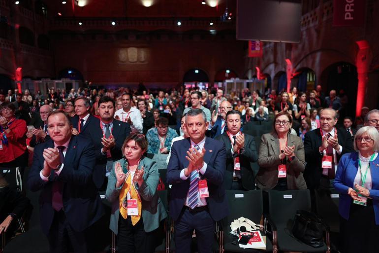 Özgür Özel, Hollanda'da Avrupa Sosyalist Partisi kongresine katıldı