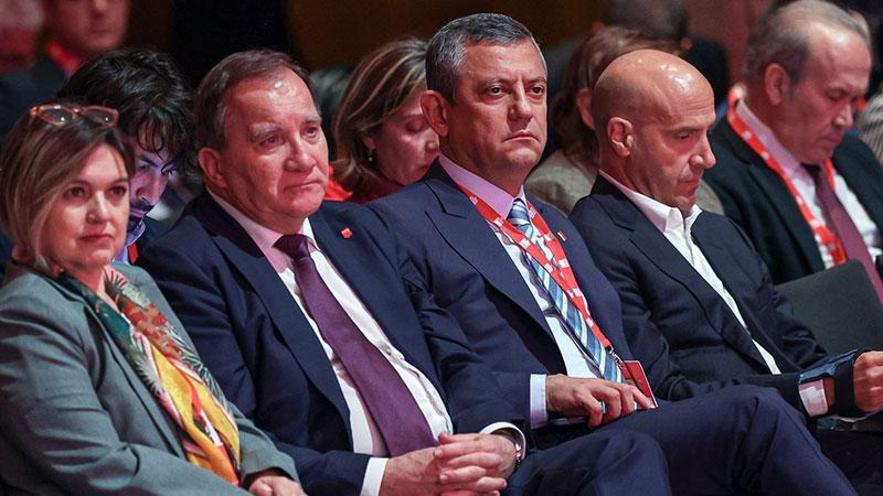 Özgür Özel, Hollanda’da Avrupa Sosyalist Partisi kongresine katıldı