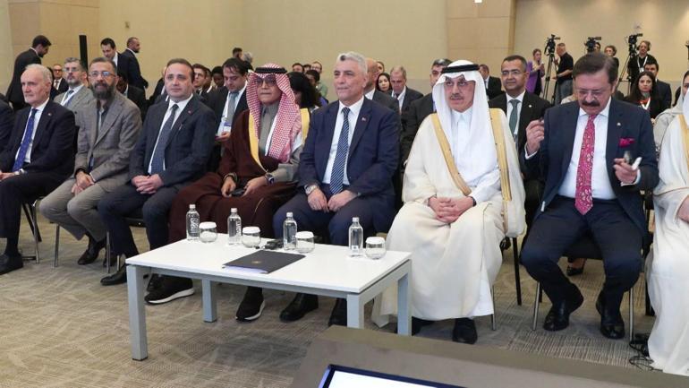 Bakan Bolat: İslam İşbirliği Teşkilatı üyesi ülkelerle ticaretimiz yaklaşık 77 milyar dolara ulaştı