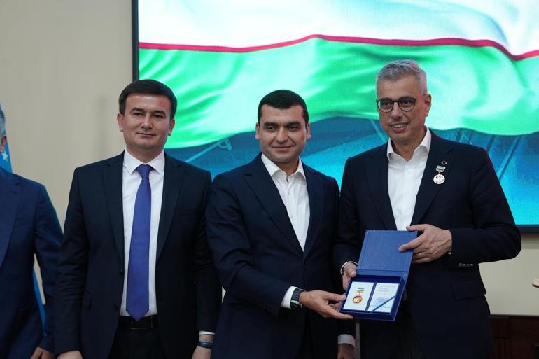 Bakan Memişoğlu, Özbekistan’da Buhara Tıp Merkezi’ni ziyaret etti