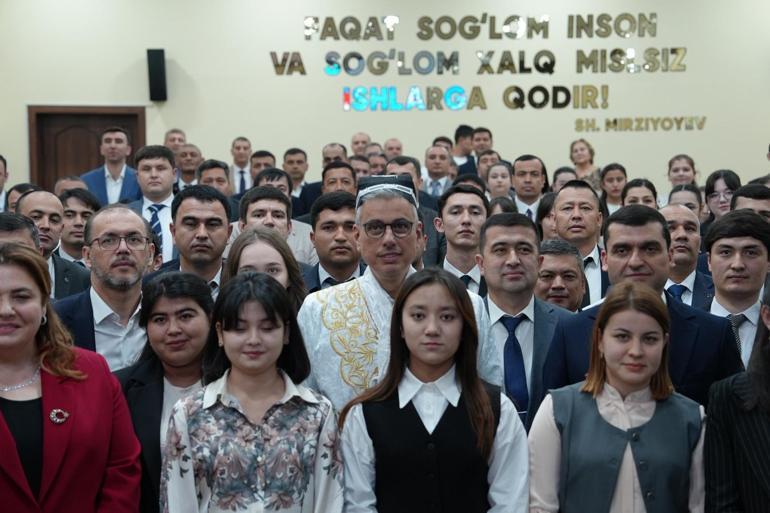 Bakan Memişoğlu, Özbekistan’da Buhara Tıp Merkezi’ni ziyaret etti