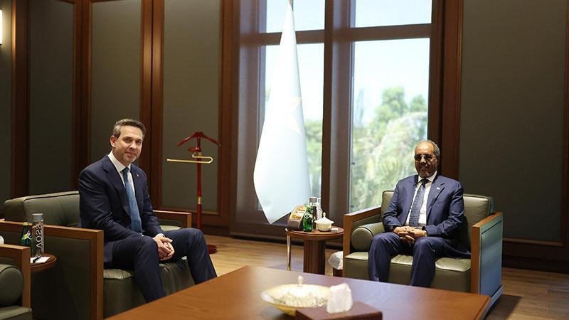 Enerji ve Tabii Kaynaklar Bakanı Alparslan Bayraktar, Somali’de