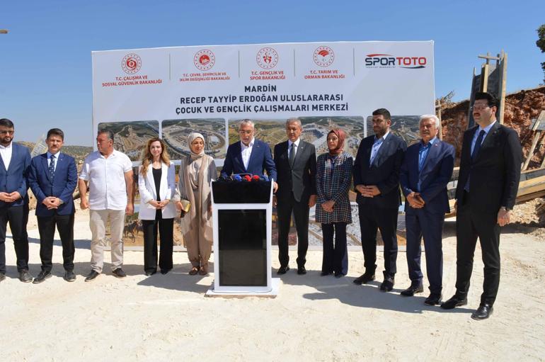 Bakan Işıkhan: Türkiye Yüzyılı'nın en güçlü sermayesi, iyi yetişmiş gençler olacaktır