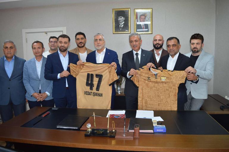 Bakan Işıkhan: Türkiye Yüzyılı'nın en güçlü sermayesi, iyi yetişmiş gençler olacaktır