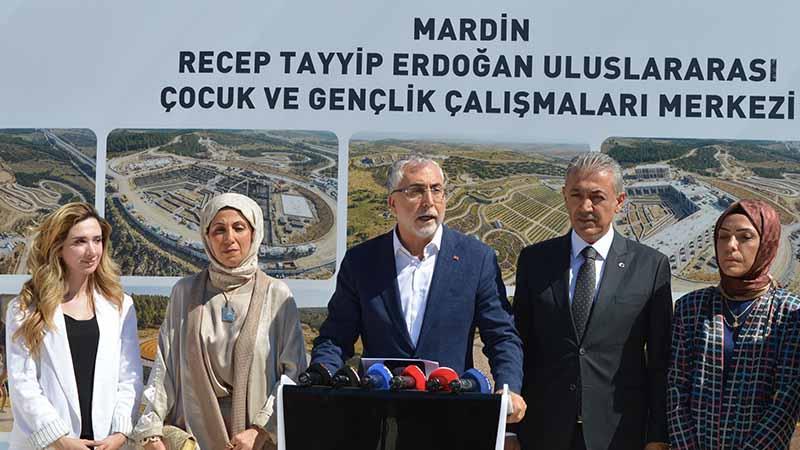 Bakan Işıkhan: Türkiye Yüzyılı’nın en güçlü sermayesi, iyi yetişmiş gençler olacaktır