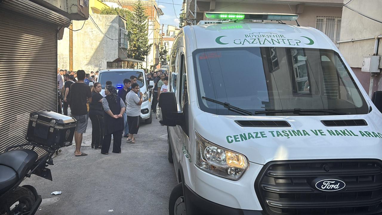 Gaziantep'te dehşet! Karısın öldürdü, 3'ü çocuk 4 kişiyi yaraladı