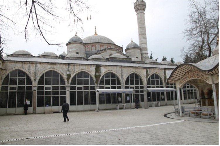 Murat Ülker'den Tivnikli ailesi ve vakıf kültürü üzerine çarpıcı yazı