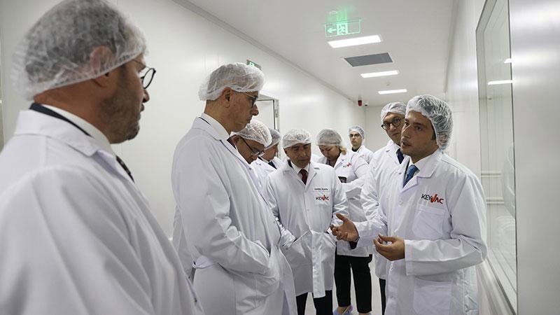Bakan Memişoğlu, Ankara’da Keyvac Biyolojik Ürünler tesisini ziyaret etti